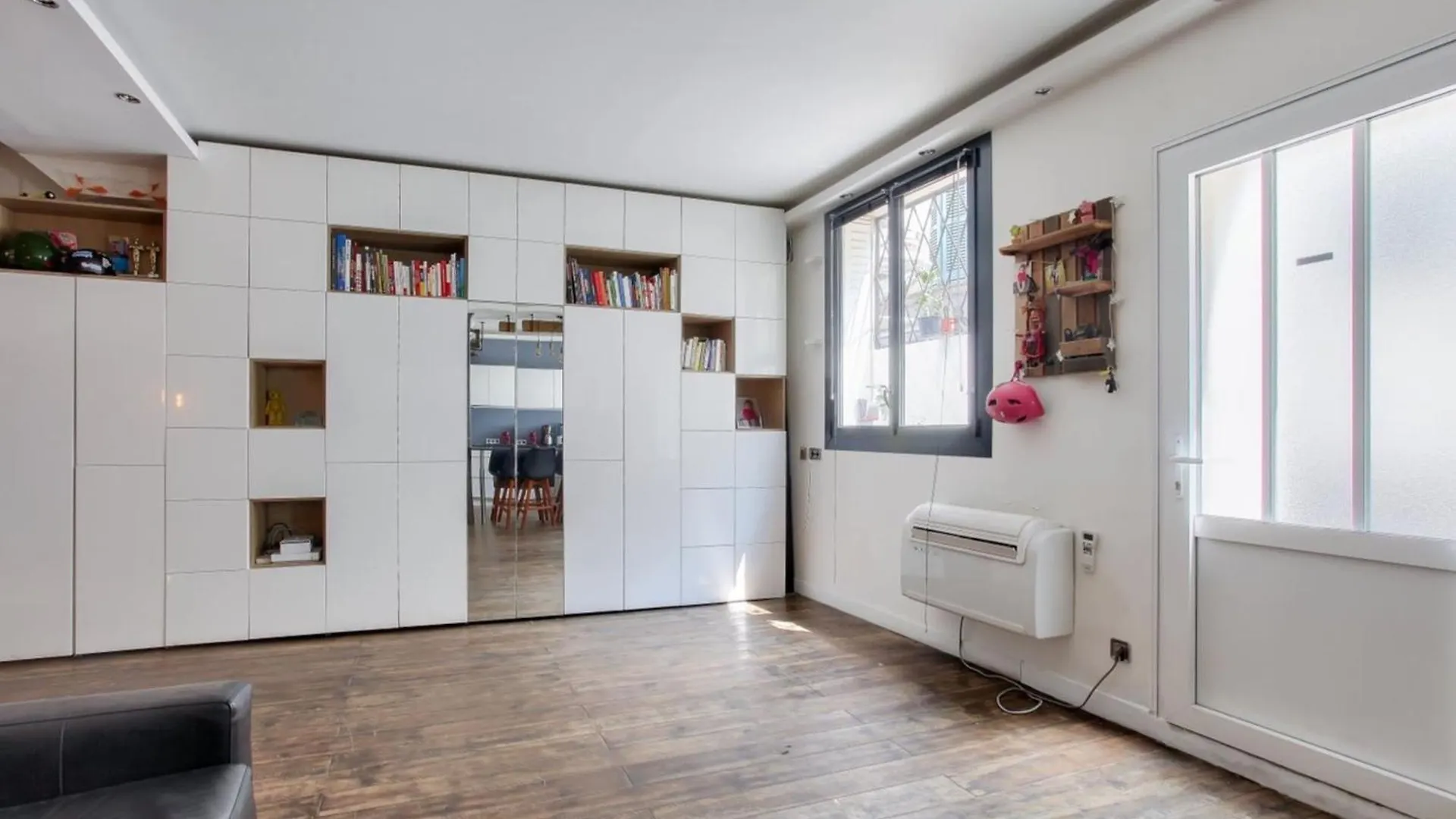 Spacious Apartment Of 100 M In Souplex Párizs