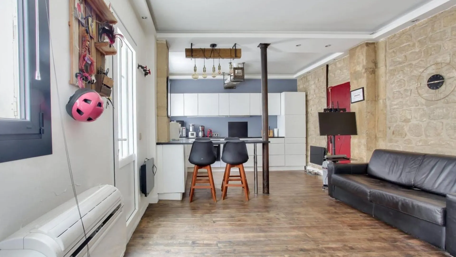 Spacious Apartment Of 100 M In Souplex Paris