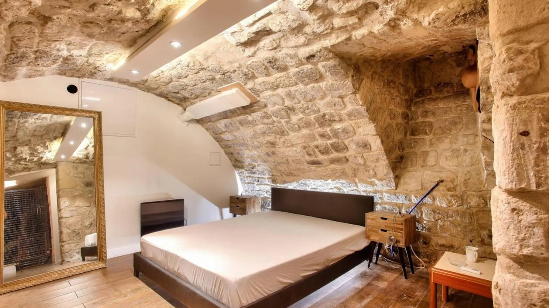 Spacious Apartment Of 100 M In Souplex Párizs 0*,  Franciaország